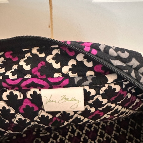 Vera Bradley Retired pattern overnight bag - Picture 2 of 3